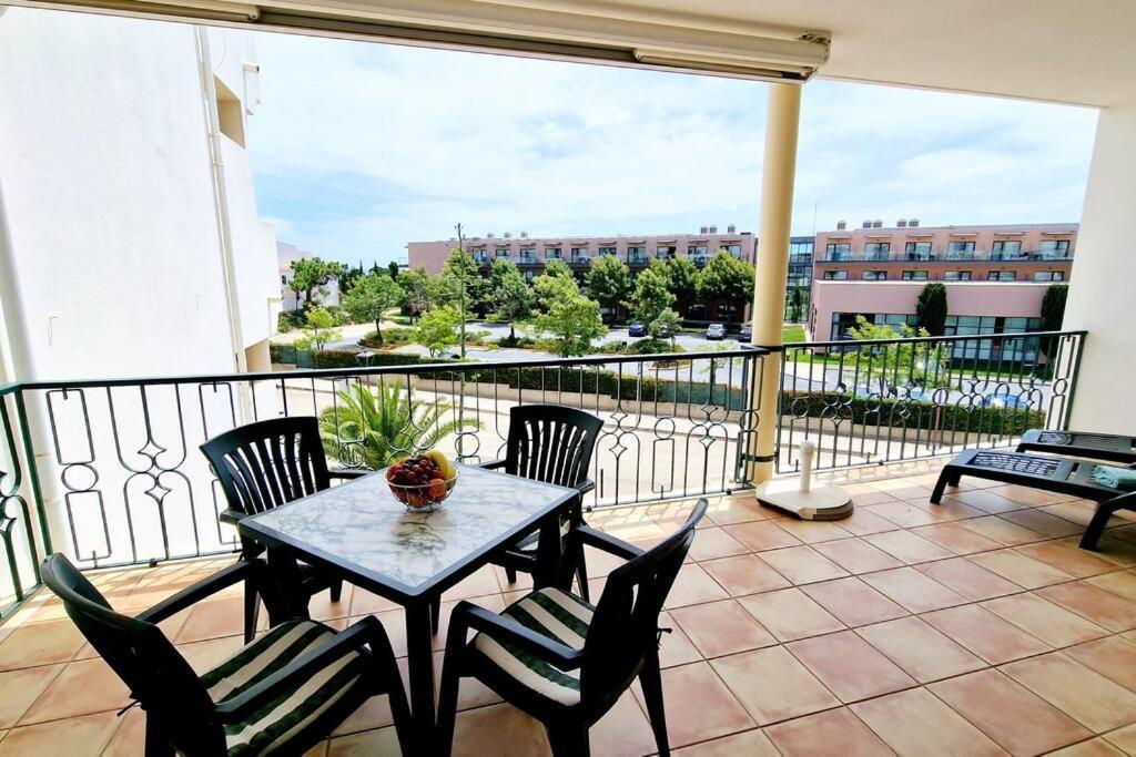 Jasmine Apartment Next To Meia Praia Beach ラゴス エクステリア 写真