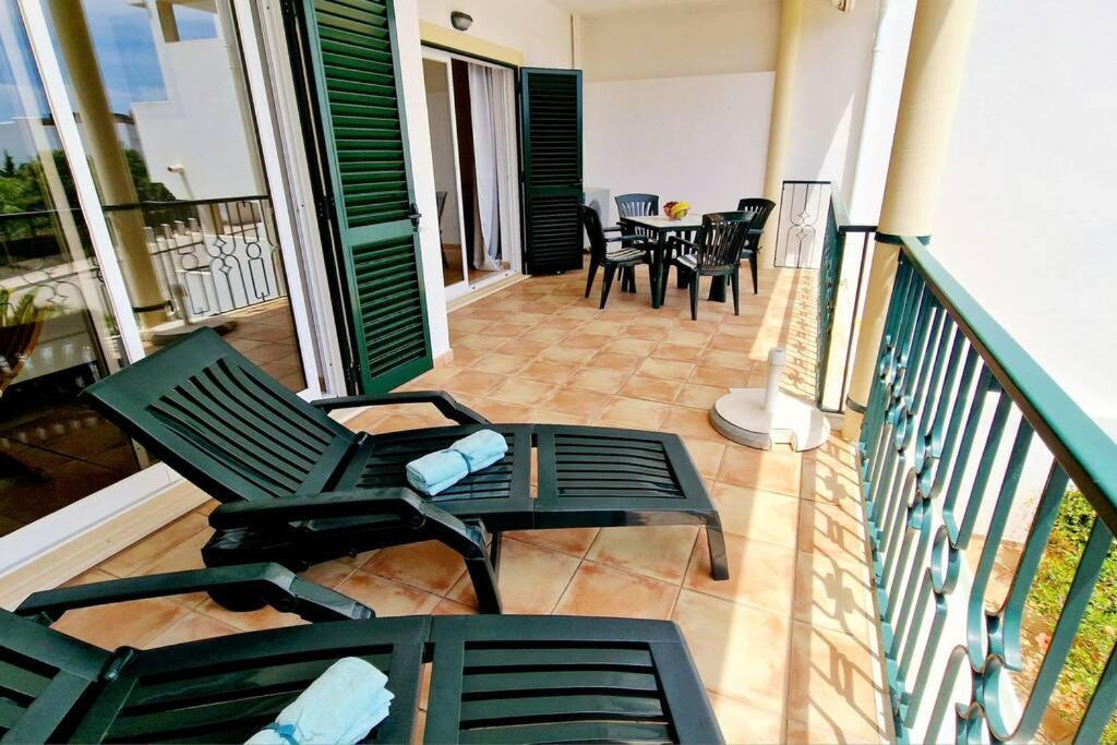 Jasmine Apartment Next To Meia Praia Beach ラゴス エクステリア 写真