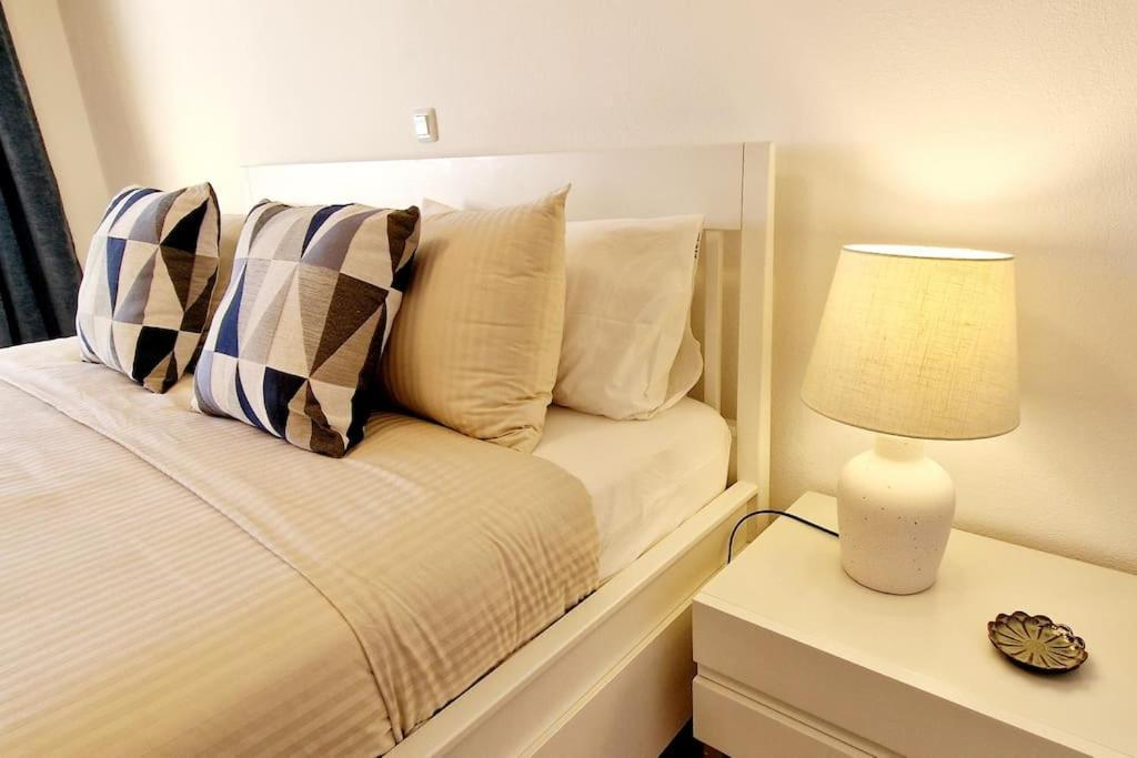 Jasmine Apartment Next To Meia Praia Beach ラゴス エクステリア 写真